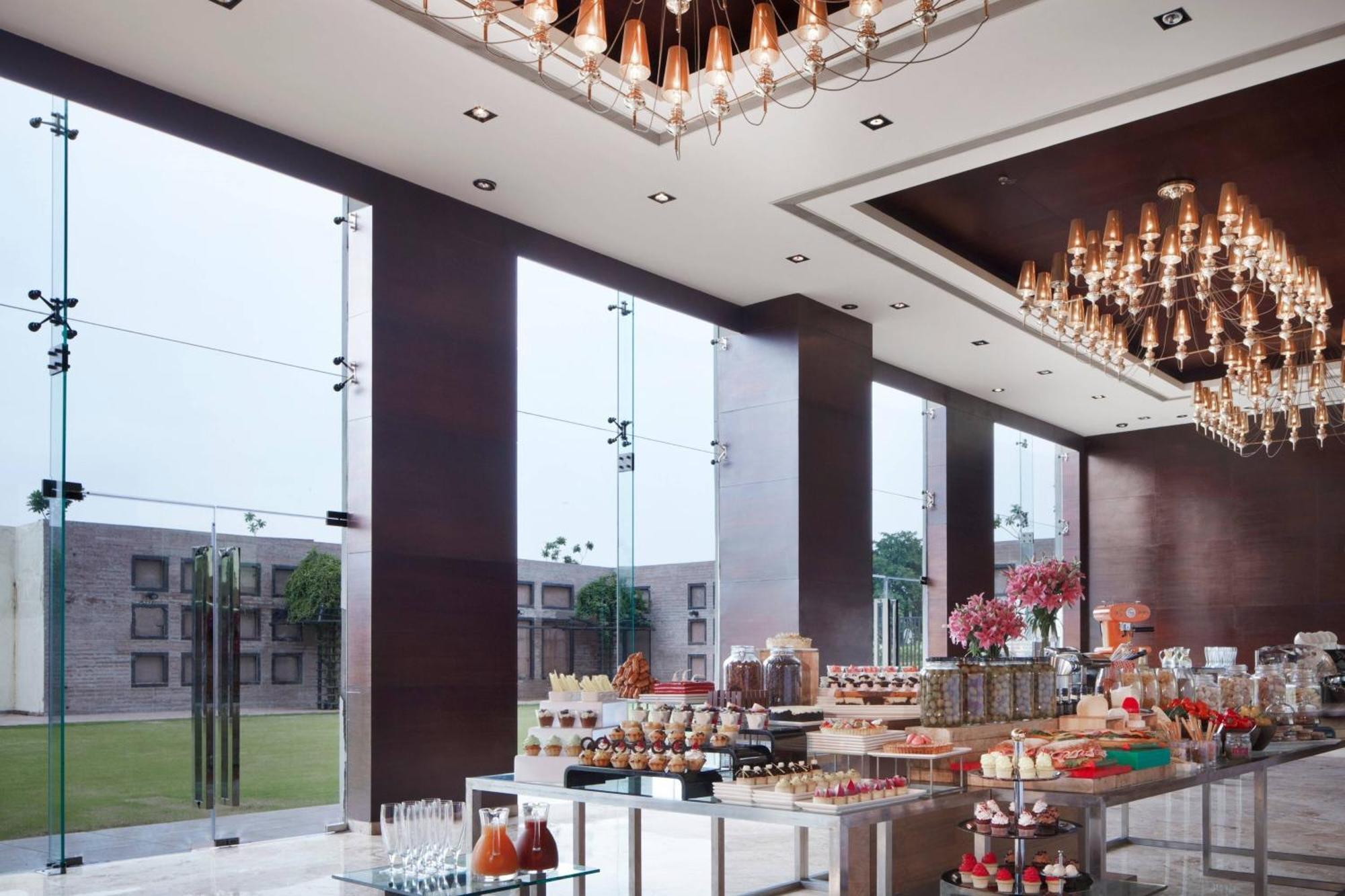 Jaipur Marriott Hotel Extérieur photo The lobby
