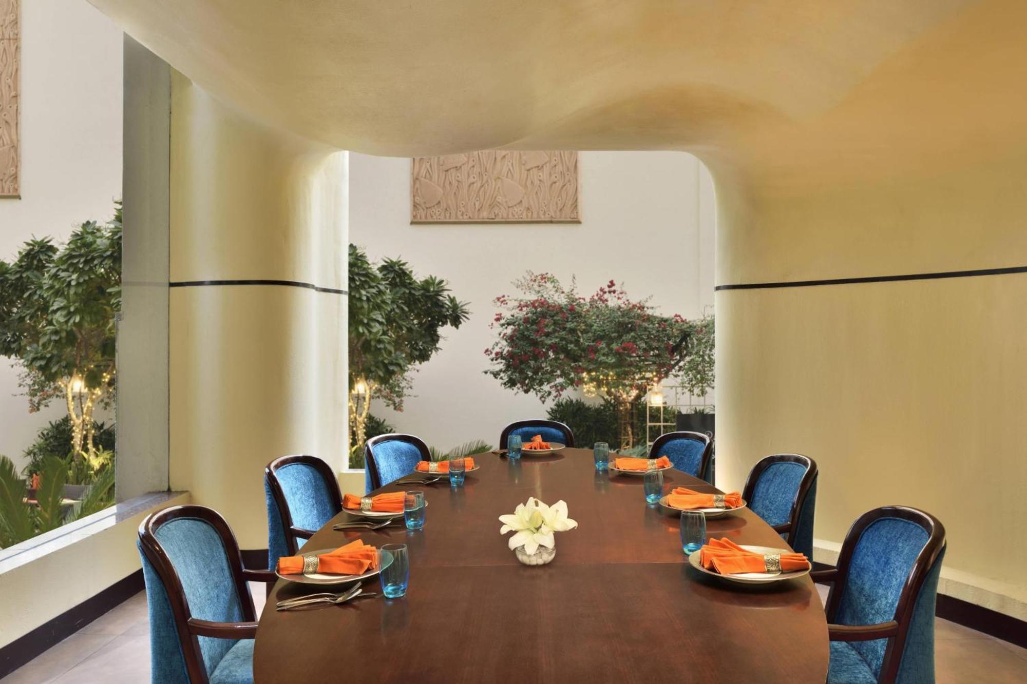 Jaipur Marriott Hotel Extérieur photo The restaurant
