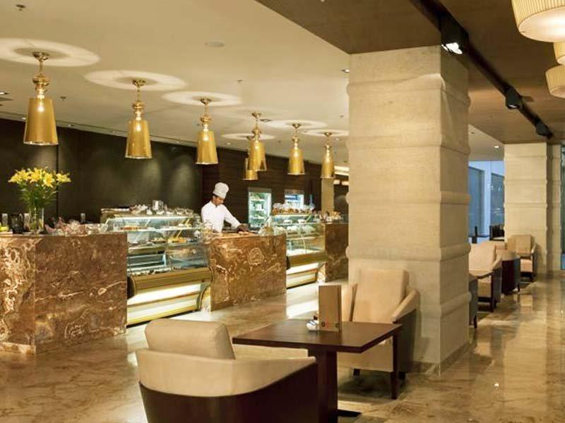 Jaipur Marriott Hotel Extérieur photo The lobby lounge