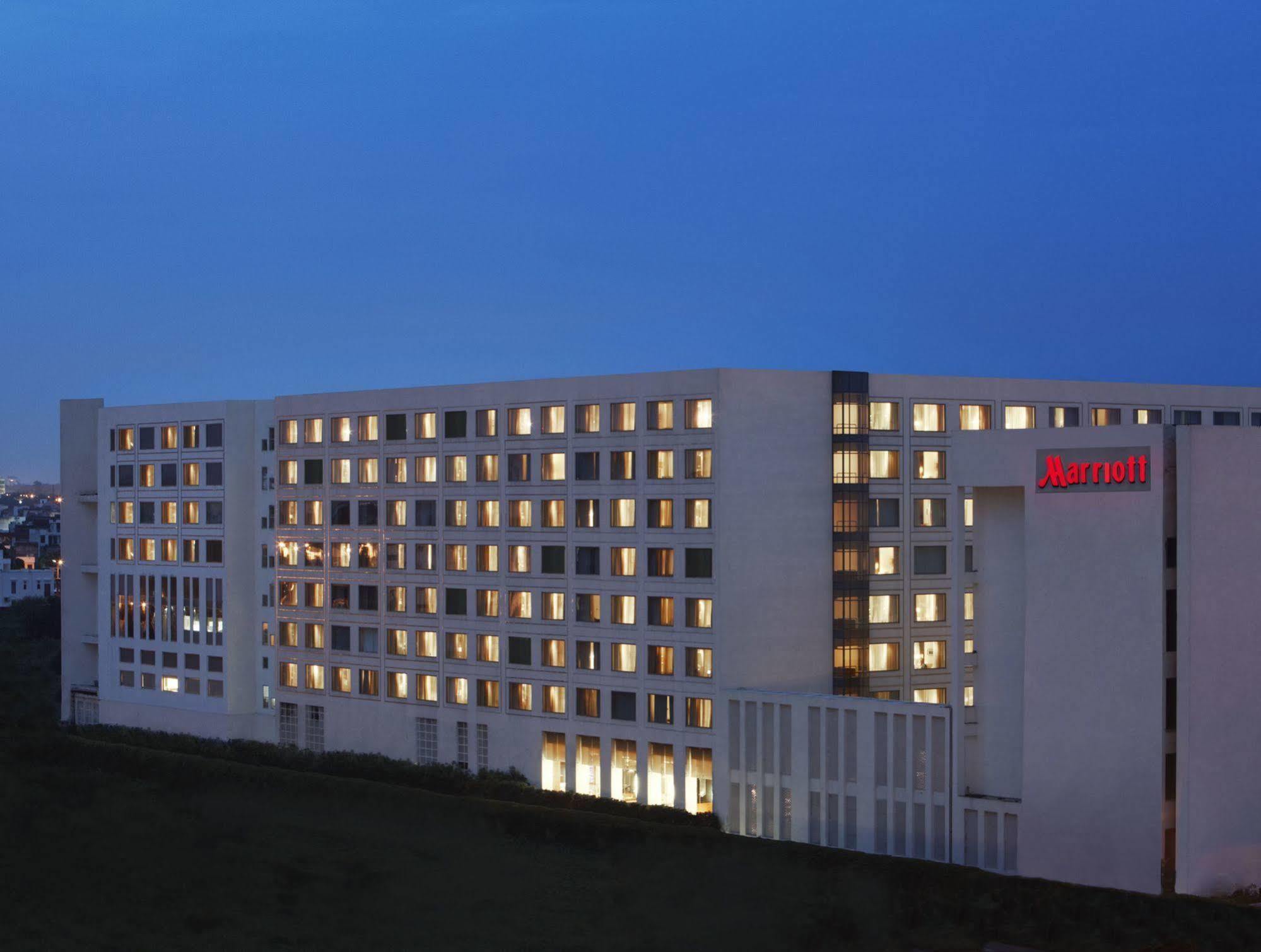 Jaipur Marriott Hotel Extérieur photo The new campus of the University of Novi Sad